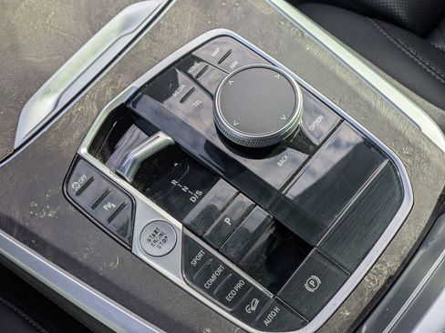 Used 2024 BMW X5 xDrive40i w/ Premium Package image 25