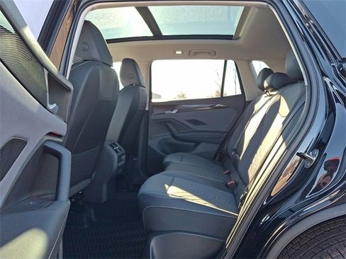 New 2026 Volkswagen Tiguan SE image 5