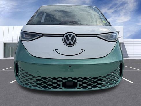 Used 2025 Volkswagen ID. Buzz 1st Edition image 7