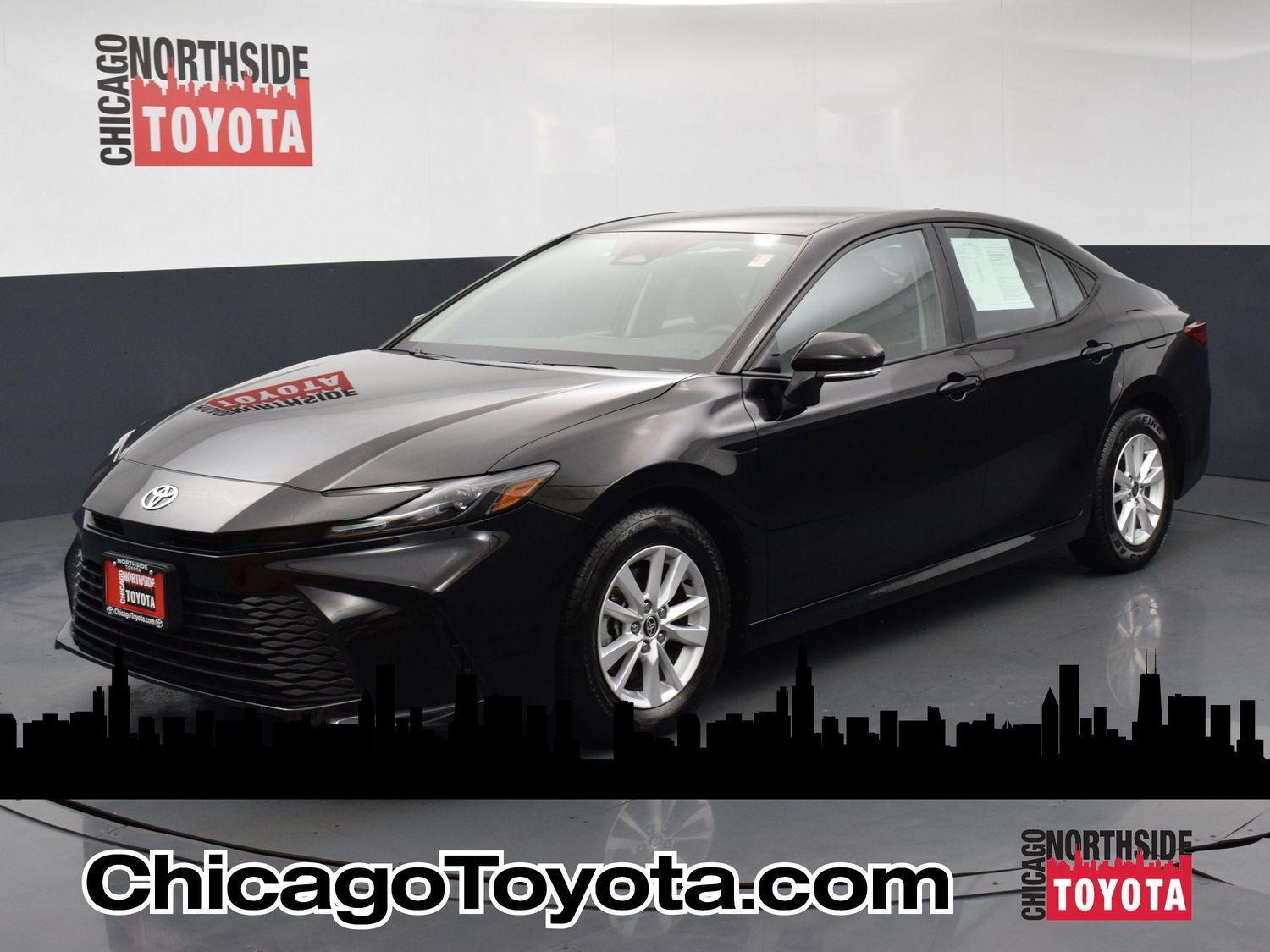 Used 2025 Toyota Camry LE FWD image 1