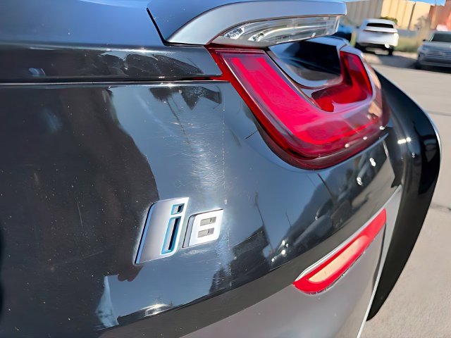 Used 2017 BMW i8 AWD/4WD image 14
