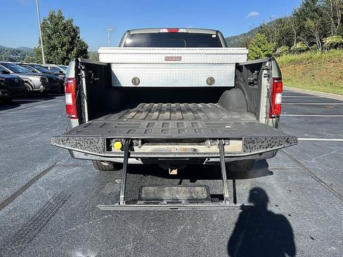 Used 2020 Ford F150 XLT w/ Equipment Group 302A Luxury AWD/4WD image 21