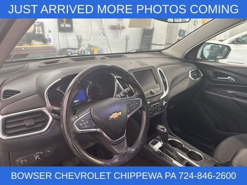 Certified 2020 Chevrolet Equinox LT image 2