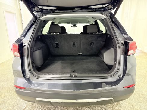 Used 2023 Chevrolet Equinox LT image 10