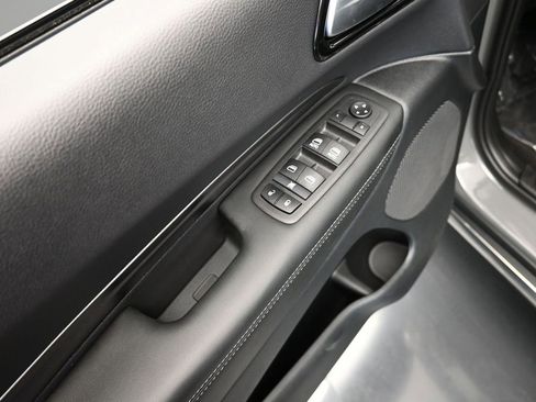 Used 2024 Dodge Durango SXT w/ 3rd Row Seating Group image 33