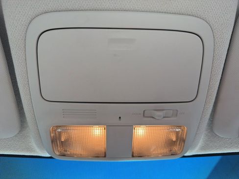 Used 2011 Subaru Forester 2.5X w/ Alloy Wheel Value Pkg image 20