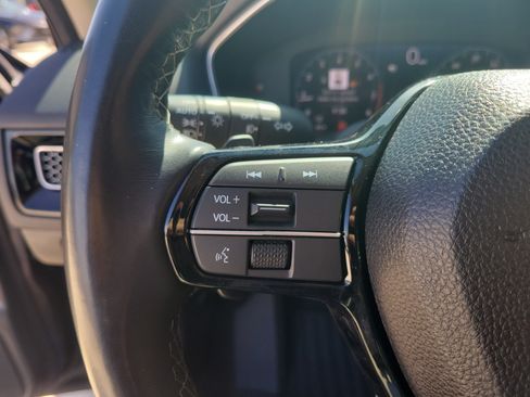 Used 2022 Honda Civic Touring image 24