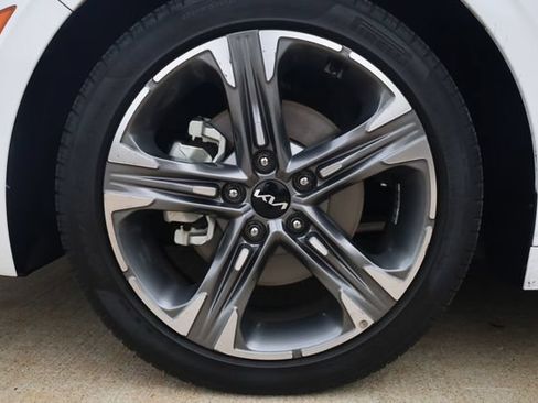 Used 2024 Kia K5 EX w/ EX Premium Package FWD image 8