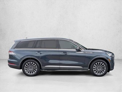 Used 2022 Lincoln Aviator Reserve w/ Equipment Group 201A AWD/4WD image 4