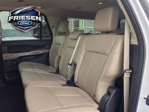 Used 2024 Ford Expedition Max XLT image 23