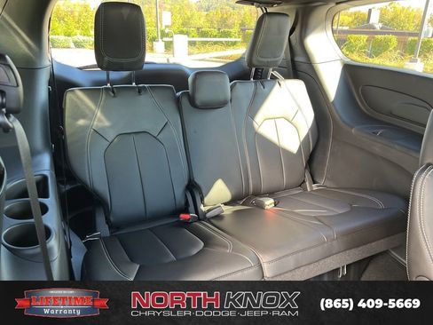 New 2026 Chrysler Voyager LX image 25