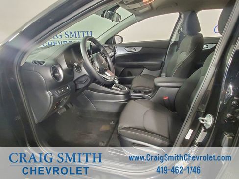 Used 2022 Kia Forte LXS w/ LXS Technology Package image 11