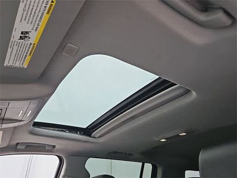 Certified 2020 GMC Yukon XL SLT image 25