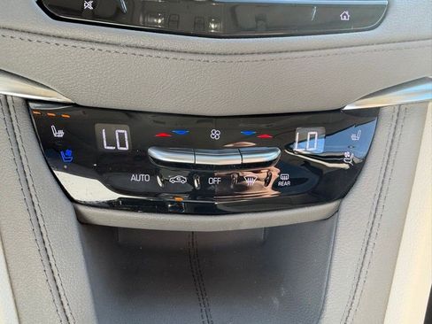 Used 2024 Cadillac XT5 Premium Luxury w/ Technology Package FWD image 18