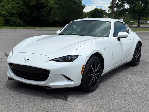 Used 2025 MAZDA MX-5 Miata RF Grand Touring RWD image 11