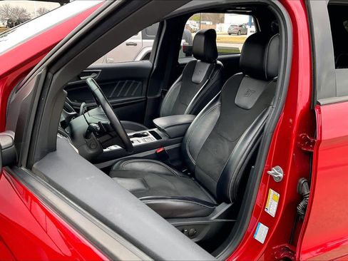 Used 2022 Ford Edge ST w/ Equipment Group 401A image 7