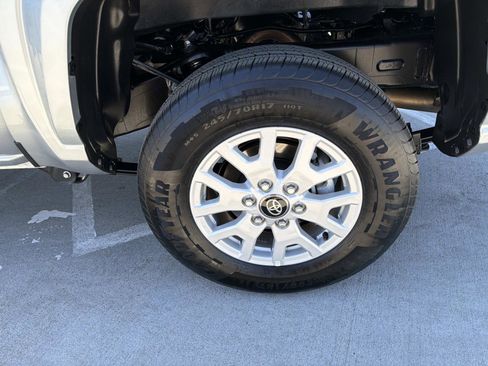Used 2025 Toyota Tacoma SR image 6