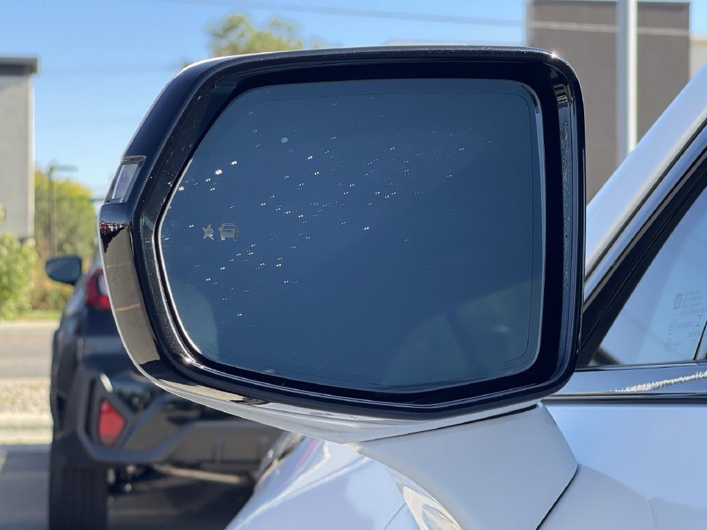 Used 2022 Cadillac XT4 Sport AWD/4WD image 19