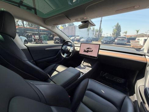 Used 2023 Tesla Model 3 Standard Range RWD image 21