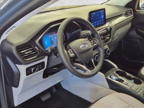 Certified 2024 Ford Escape Active AWD/4WD image 9