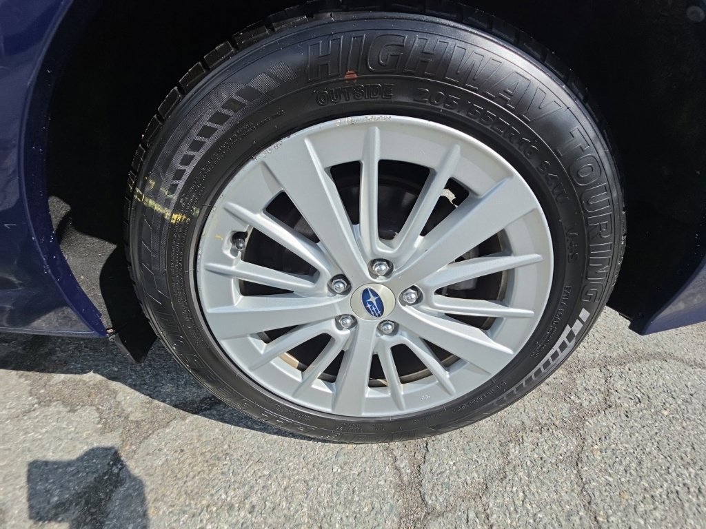 Used 2018 Subaru Impreza 2.0i Premium w/ Eyesight & BSD & Rcta AWD/4WD image 25