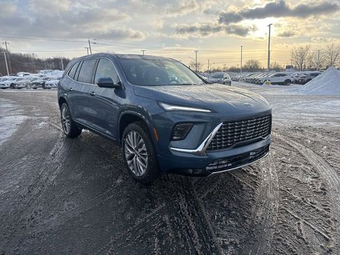 New 2026 Buick Enclave Avenir w/ Super Cruise Package image 4