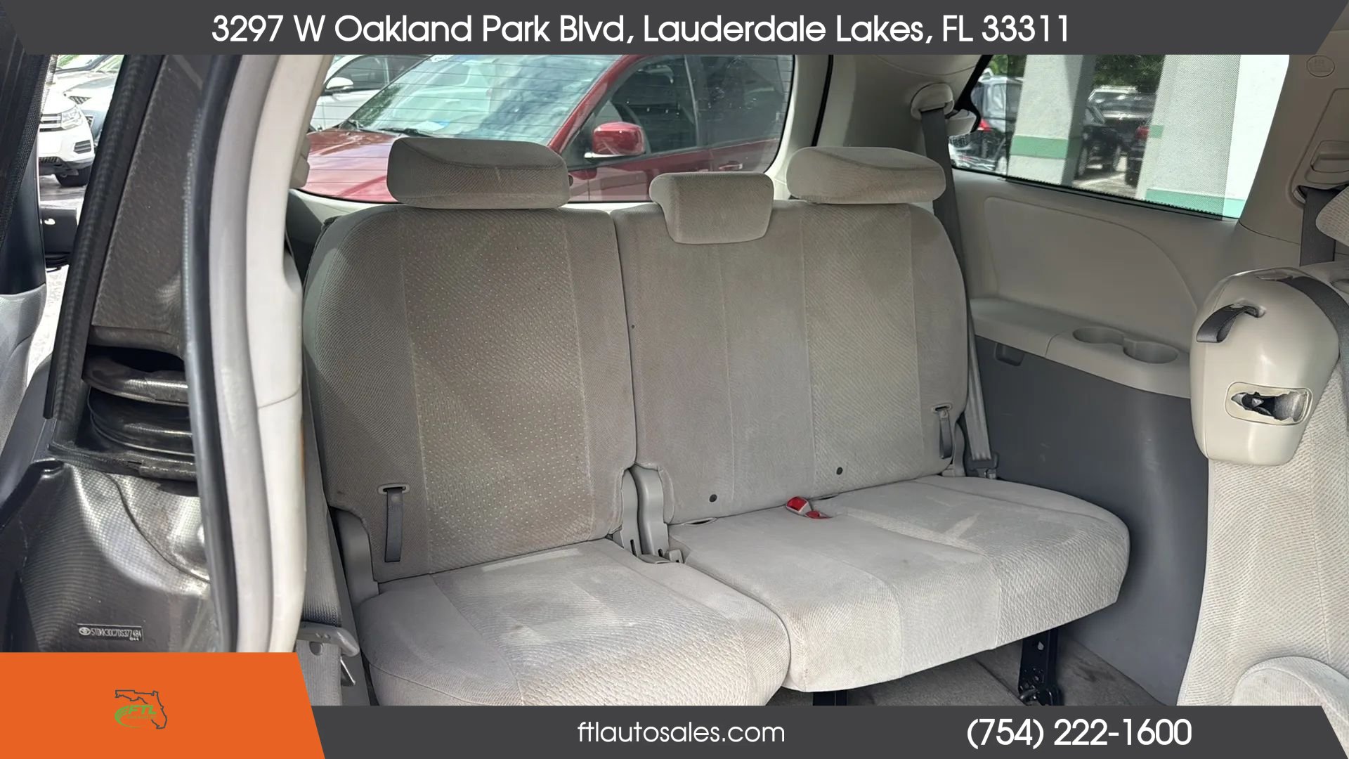 Used 2013 Toyota Sienna LE FWD image 30