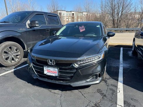 Used 2021 Honda Accord Sport Special Edition image 2