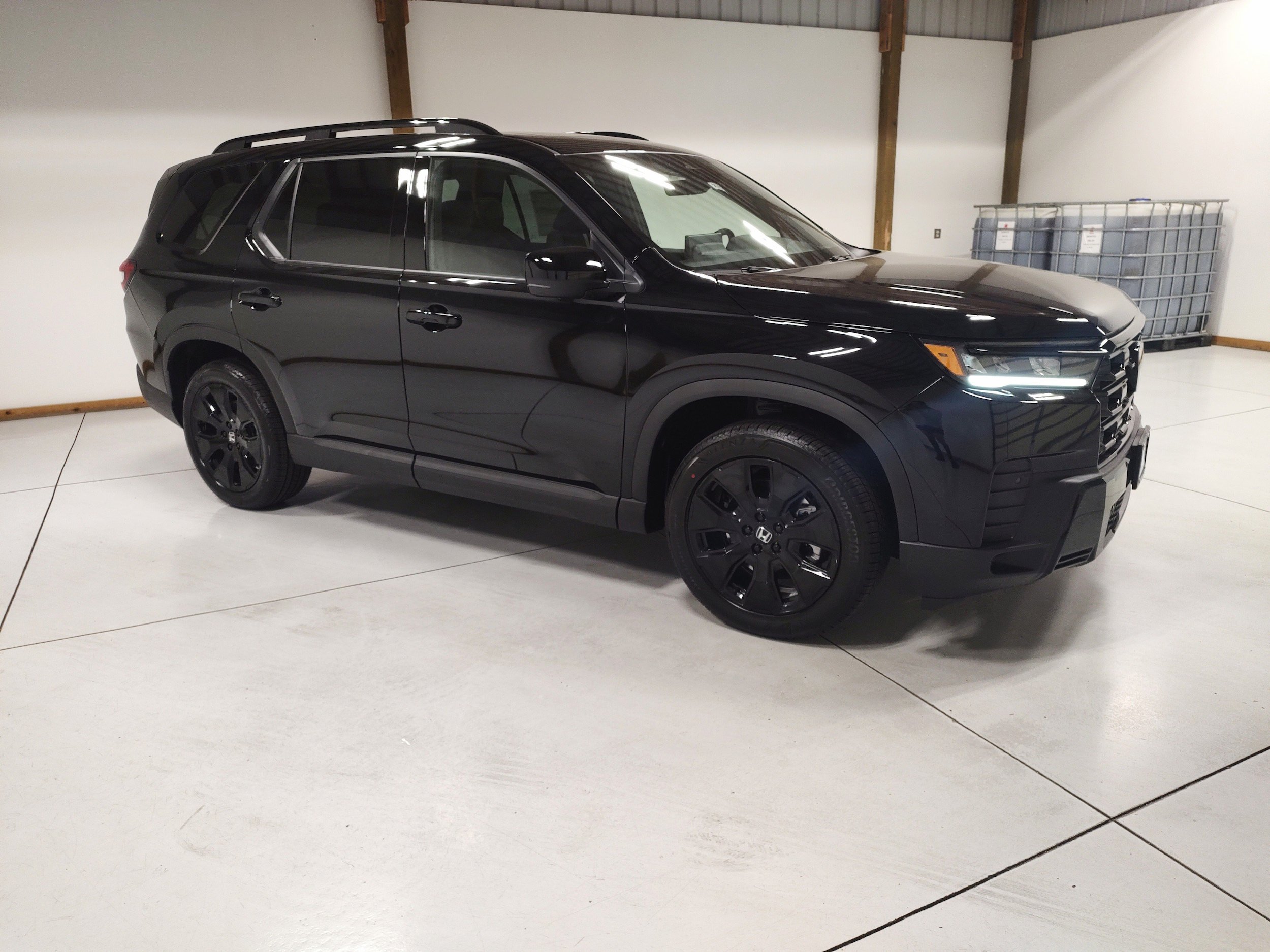 New 2026 Honda Pilot Black Edition image 2