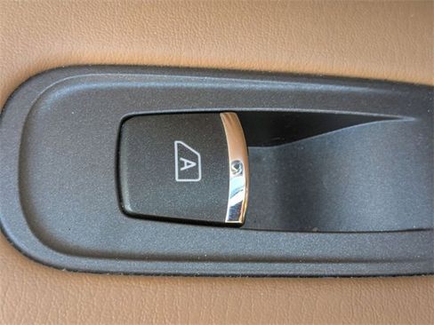 Used 2018 Nissan Armada Platinum w/ Captain Seat Package image 33