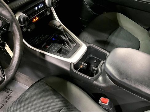 Used 2023 Toyota RAV4 LE image 17