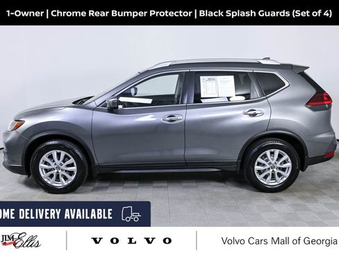 Used 2020 Nissan Rogue SV FWD image 3