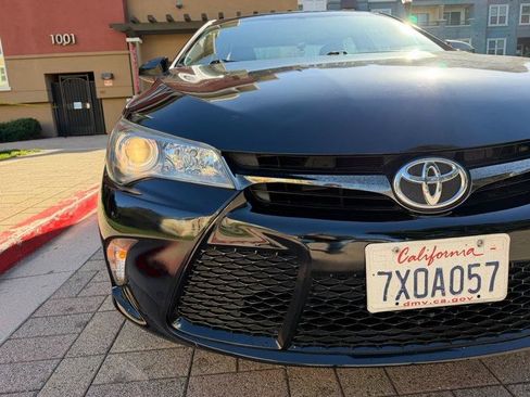 Used 2017 Toyota Camry SE FWD image 17