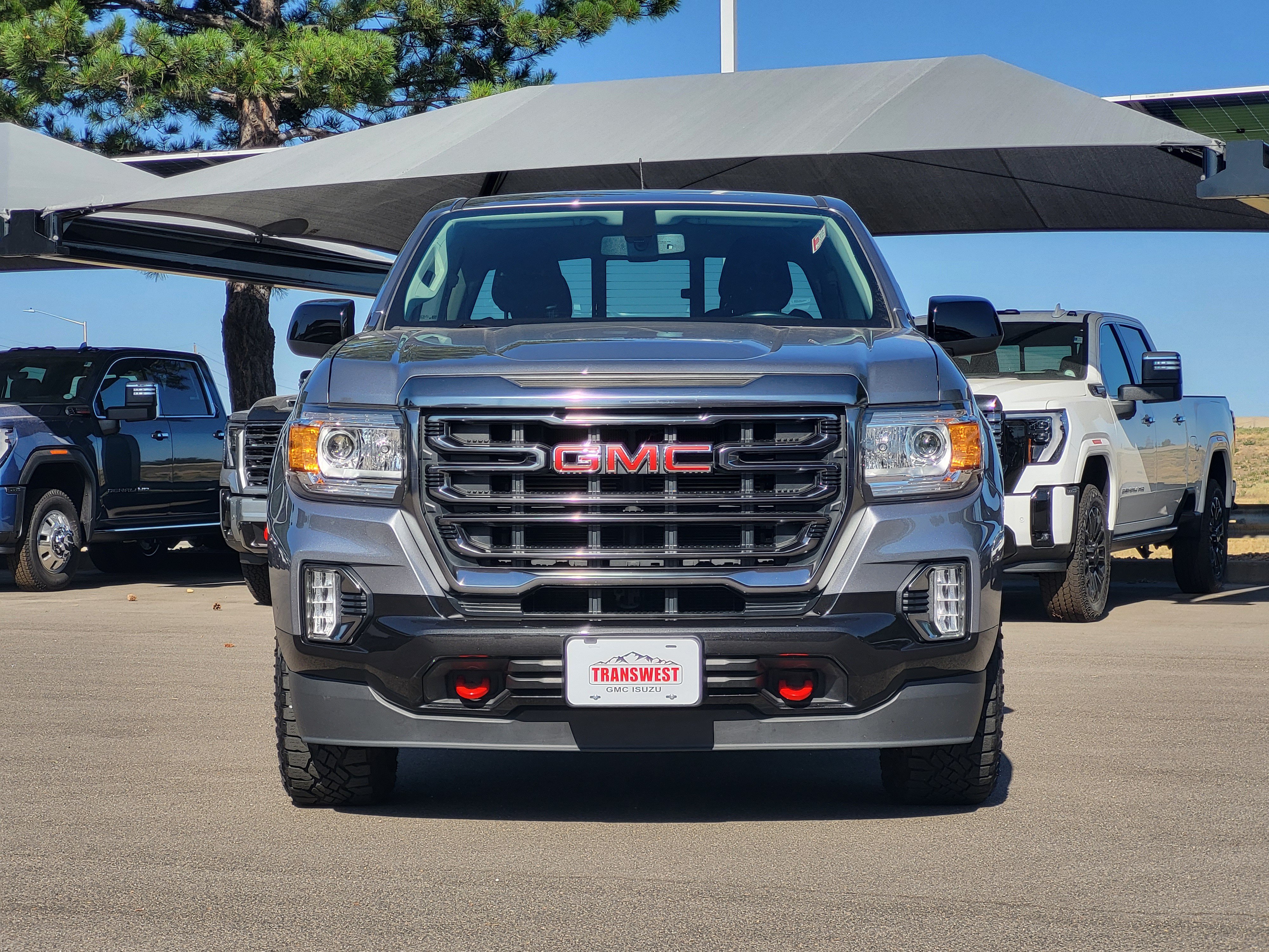 Certified 2022 GMC Canyon AT4 w/ Trailering Package AWD/4WD image 2