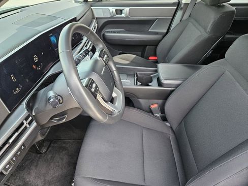 Used 2024 Hyundai Santa Fe SE FWD image 9