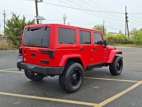 Used 2015 Jeep Wrangler Unlimited Sahara w/ Quick Order Package 24X AWD/4WD image 6