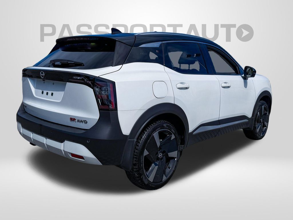 Used 2026 Nissan Kicks SR AWD/4WD image 5