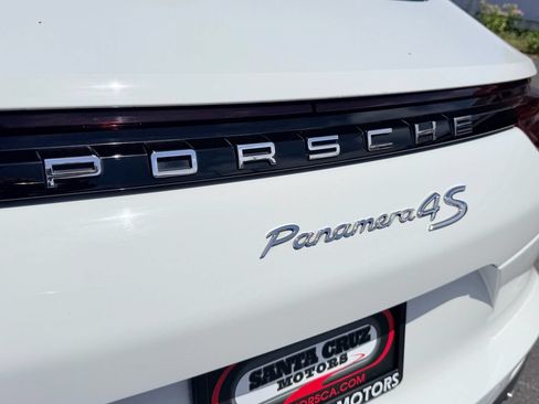 Used 2017 Porsche Panamera 4 AWD/4WD image 17