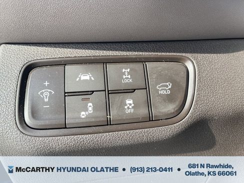 Used 2020 Hyundai Santa Fe SEL w/ Convenience Package image 25