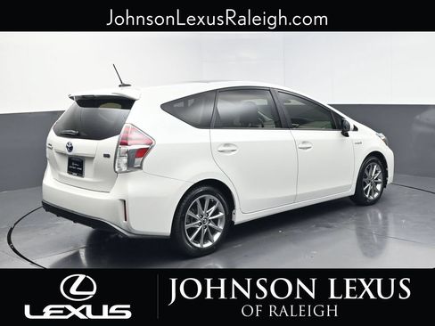 Used 2017 Toyota Prius V Five w/ Advanced Technology Package FWD image 9