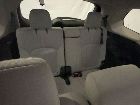 Used 2023 Honda Pilot LX image 26