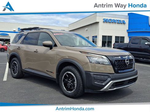 Used 2023 Nissan Pathfinder Rock Creek AWD/4WD image 1