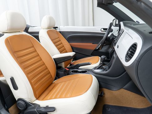 Used 2017 Volkswagen Beetle 1.8T Classic image 22