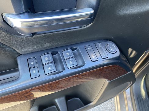 Used 2014 GMC Sierra 1500 SLE w/ SLE Value Package image 18