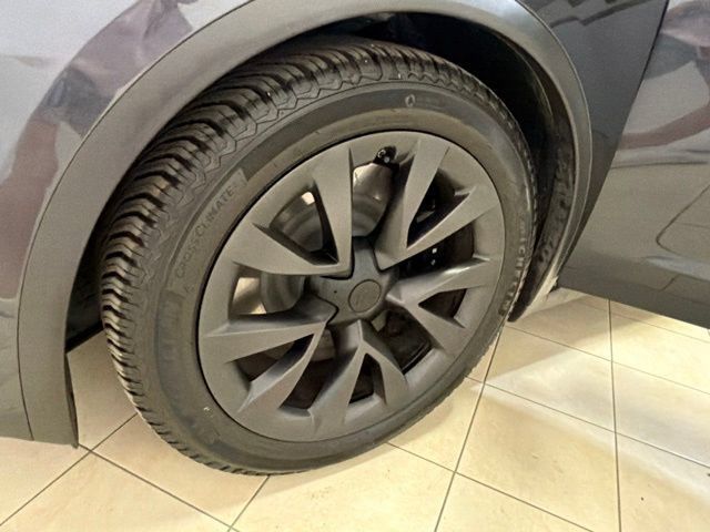 Used 2024 Tesla Model X AWD/4WD image 34