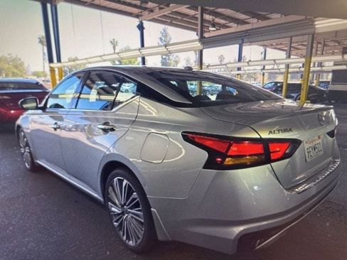 Used 2023 Nissan Altima 2.5 SL image 8