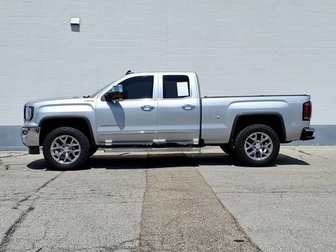 Used 2017 GMC Sierra 1500 SLT w/ SLT Premium Package AWD/4WD image 4