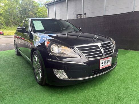 Used 2012 Hyundai Equus Ultimate RWD image 2