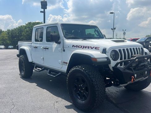 Used 2021 Jeep Gladiator Mojave AWD/4WD image 7
