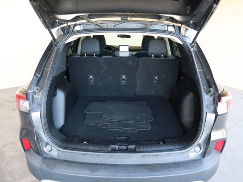 Used 2020 Ford Escape SE image 45